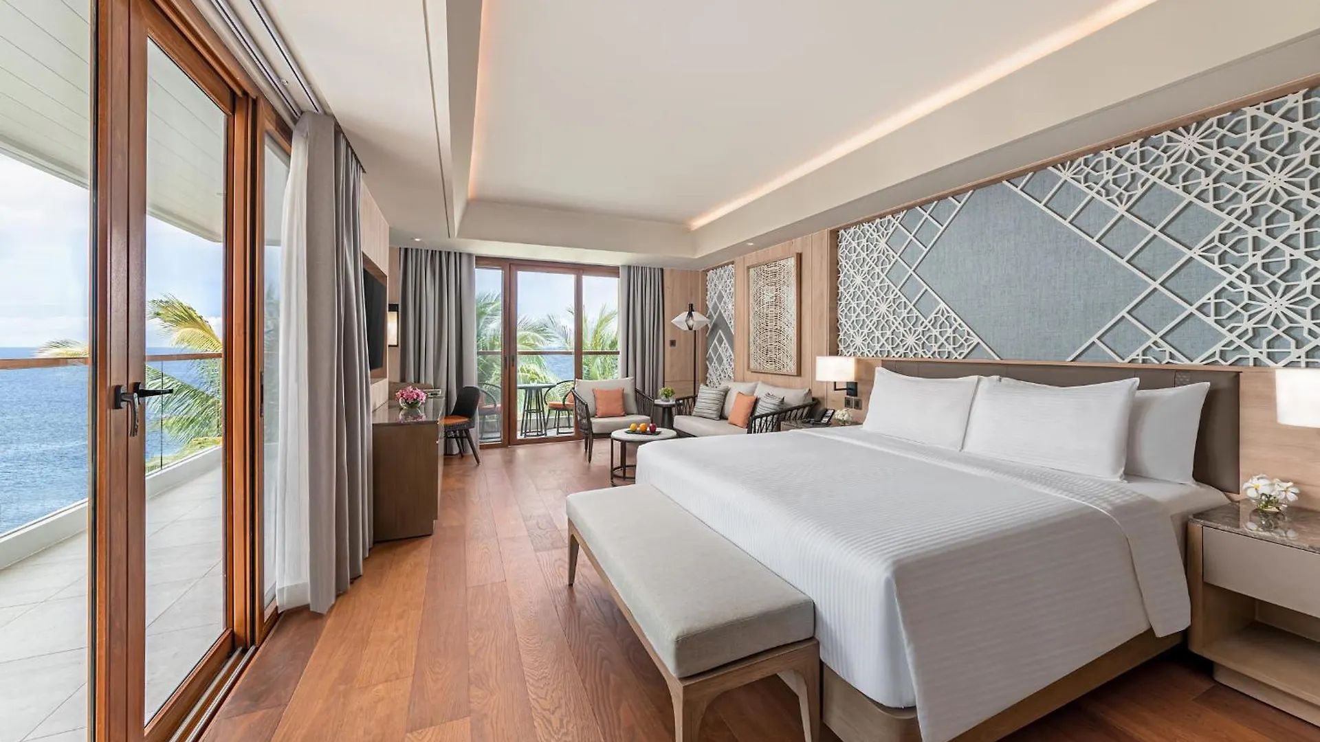 Henann Premier Coast Resort Panglao Hotel